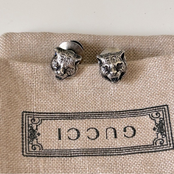 NIB Authentic Gucci Feline Head Earnings Silver - Picture 1 of 5